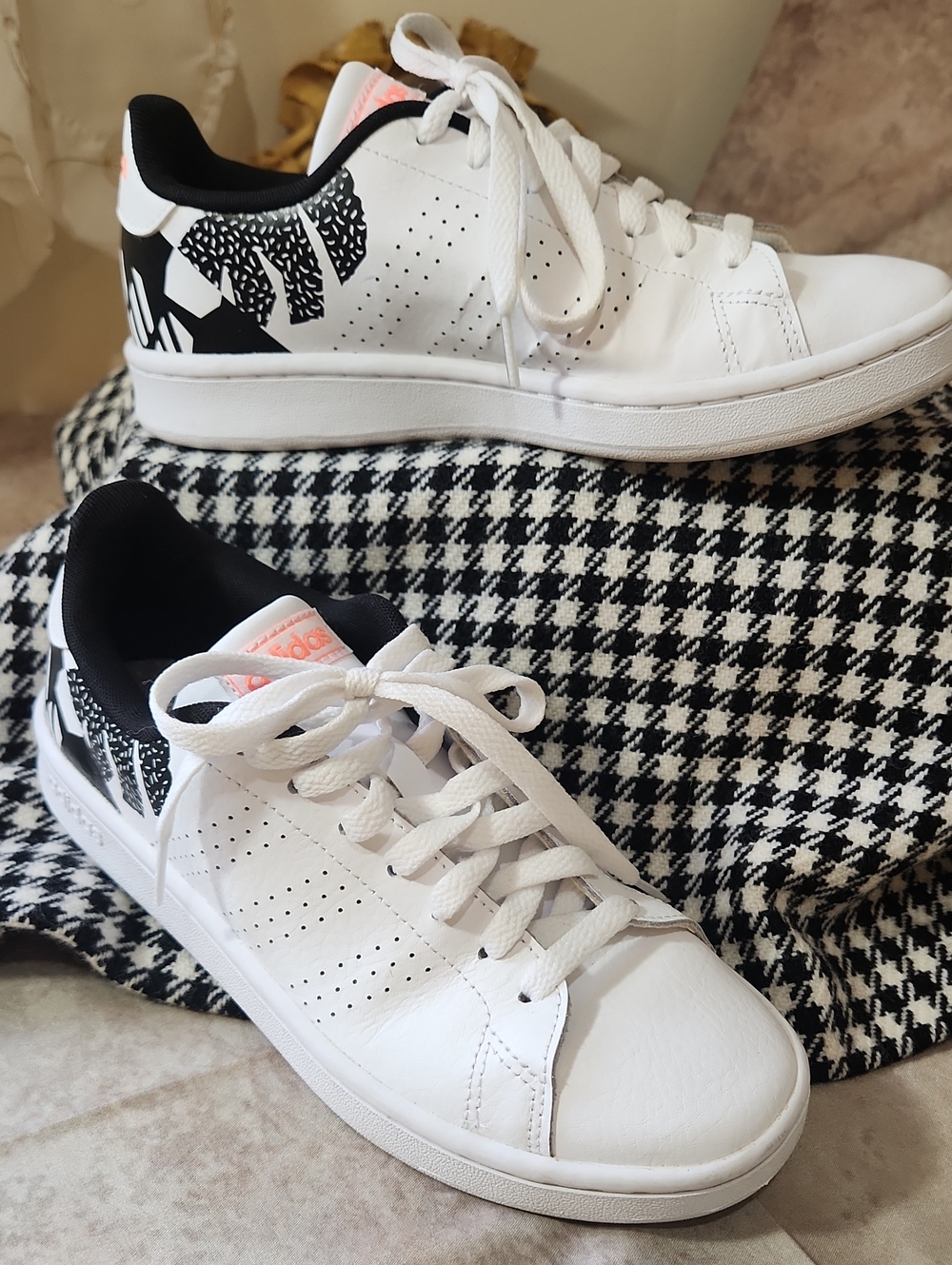 adidas White Sneakers with Black Heel Graphic and Pink Tongue Accent